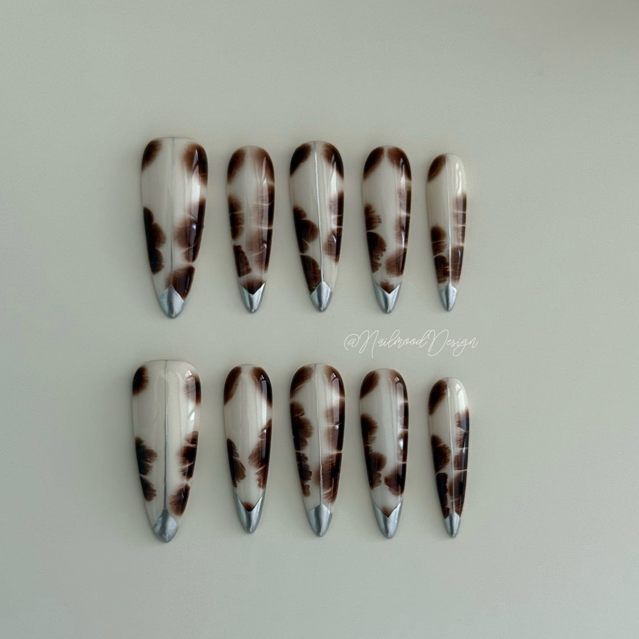Ivory Swipe press-ons