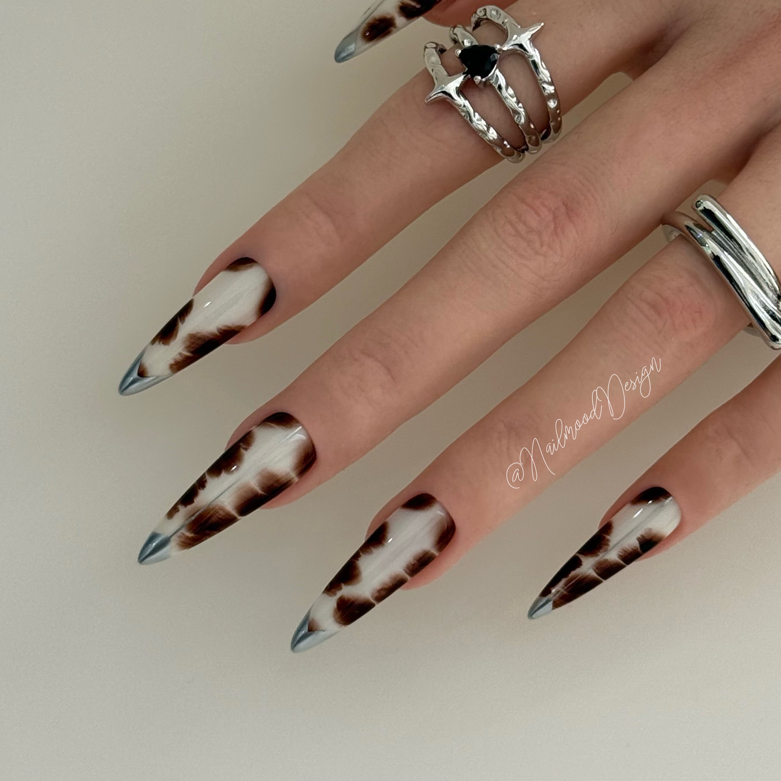 Ivory Swipe press-ons