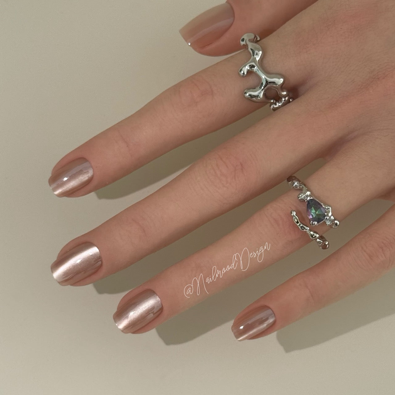 Nude Glow Press-ons Short Square