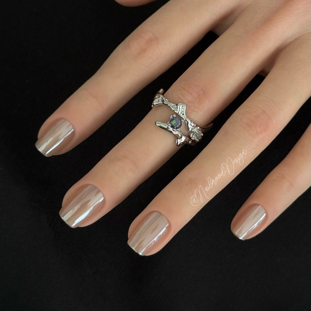 Nude Glow Press-ons Short Square